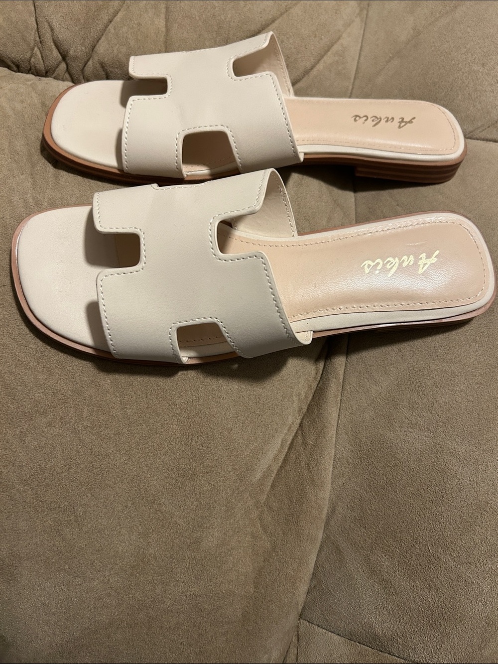Women’s Slide Sandals